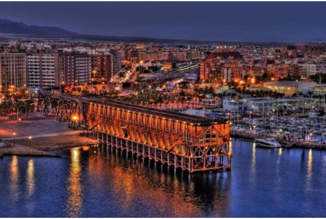Piso Museo Del Realismo - Catedral - Alcazaba Con Parking Gratis - Super Wifi Apartment Almería Exterior foto